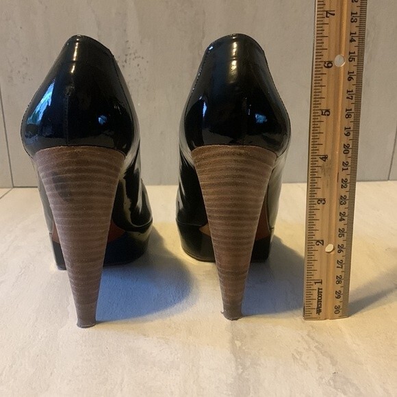 Lanvin Women's 4" Heel Black Patent Leather Platform Peep Toe Pump Heel Size 7 - Picture 4 of 12